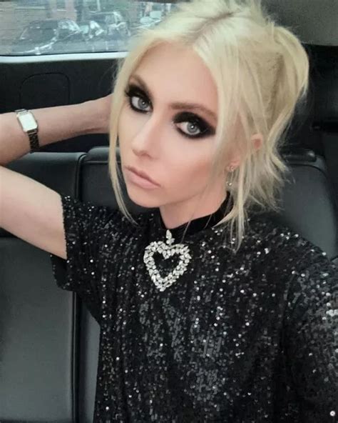 taylor momsen tape|Hollywood child star unrecognisable with ripped six pack in racy ...